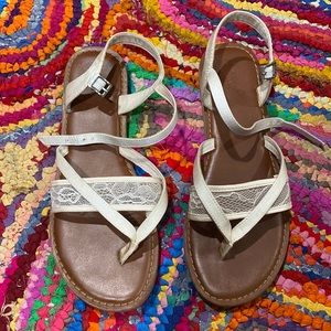 Toms ivory lace lexie sandal